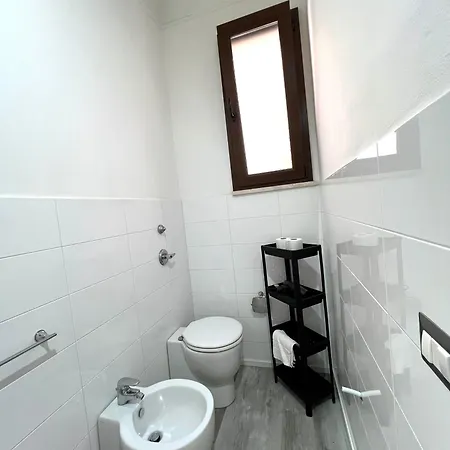 Cortile Bassi 185 *
