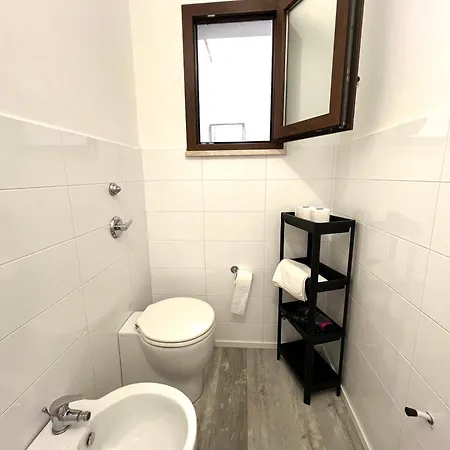 Cortile Bassi 185 Apartamento *