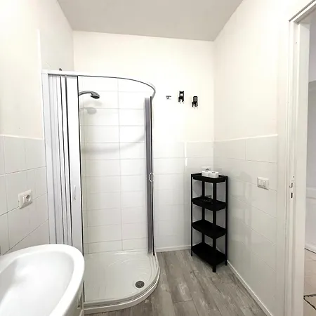 Cortile Bassi 185 Trapani