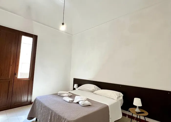Cortile Bassi 185 *