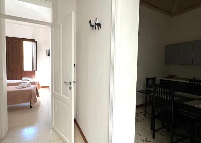 Cortile Bassi 185 아파트 *
